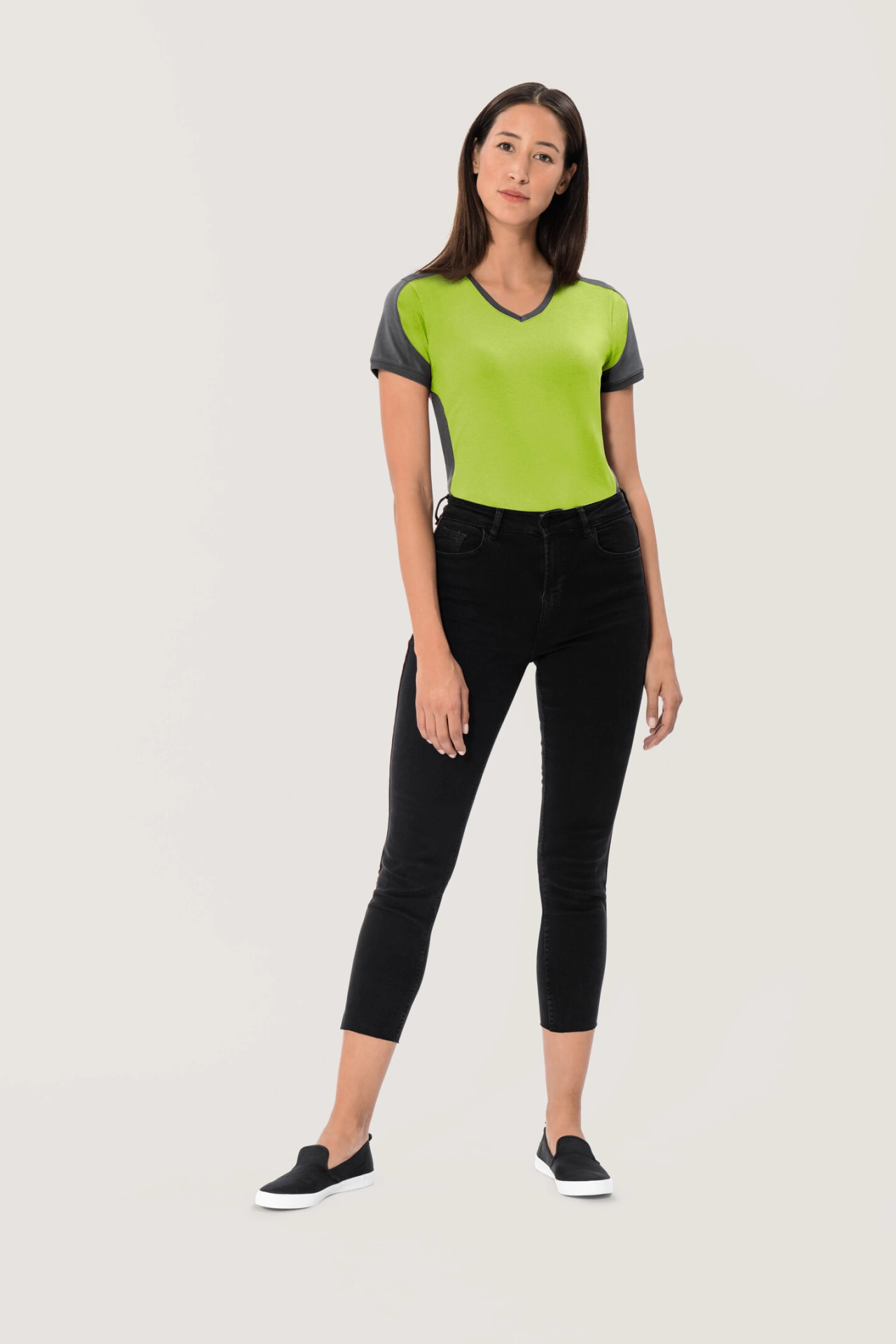 HAKRO Women-V-Shirt-Contrast 190 Mikralinar®