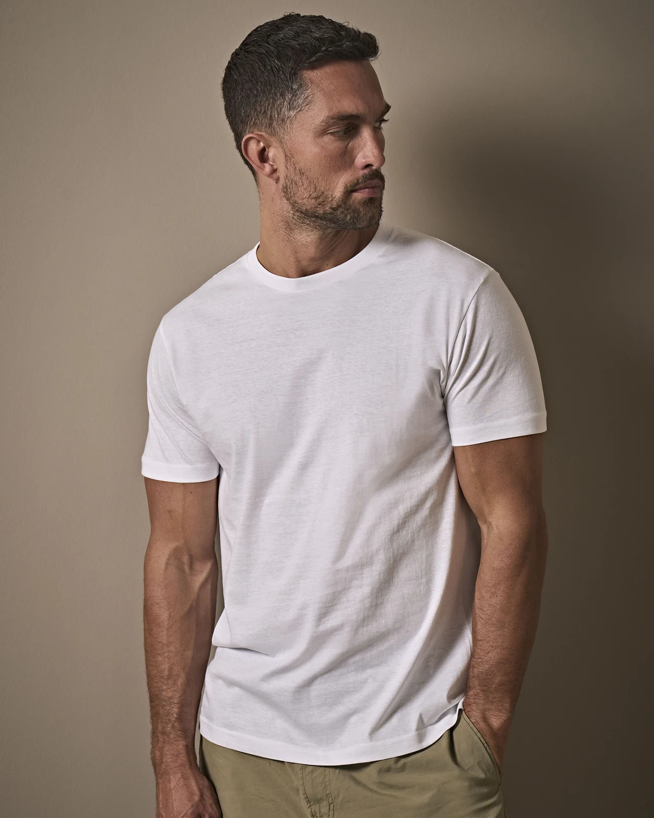 TEE JAYS Men's Basic Tee