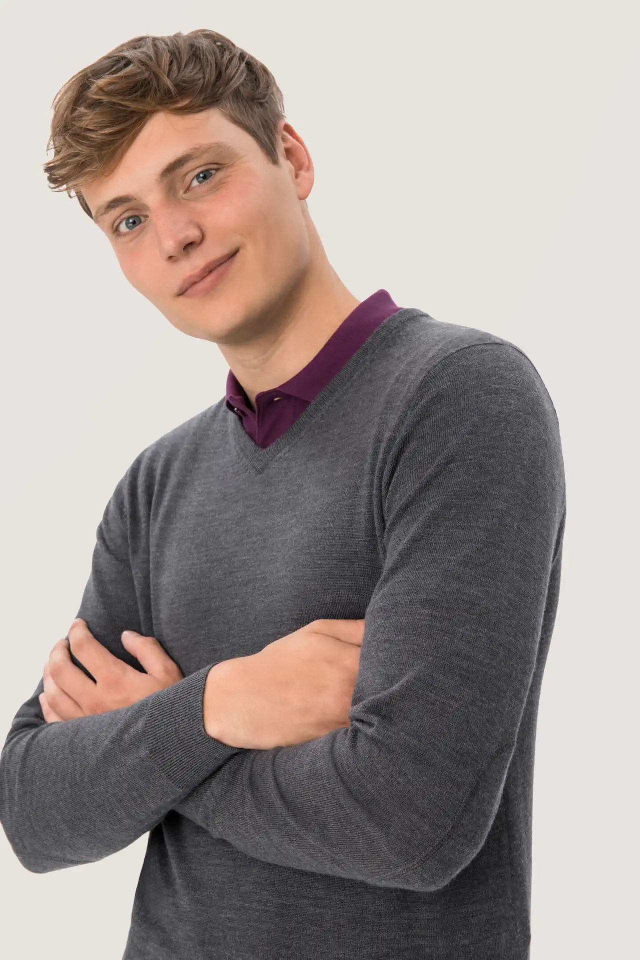 HAKRO V-Pullover 144 Merino Wool